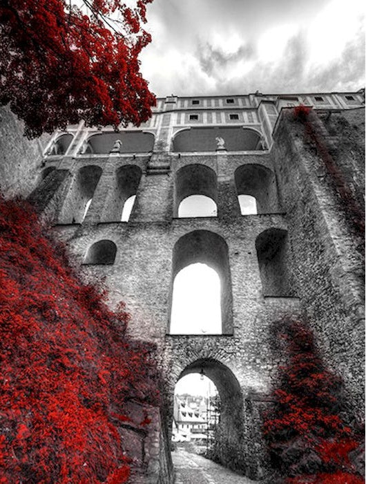 Árboles Rojos y Arquitectura Gris Pintar por Números