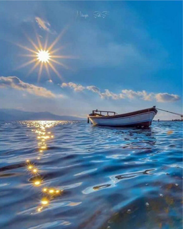 Barco en el Agua y El Sol Brillante Pintar por Números