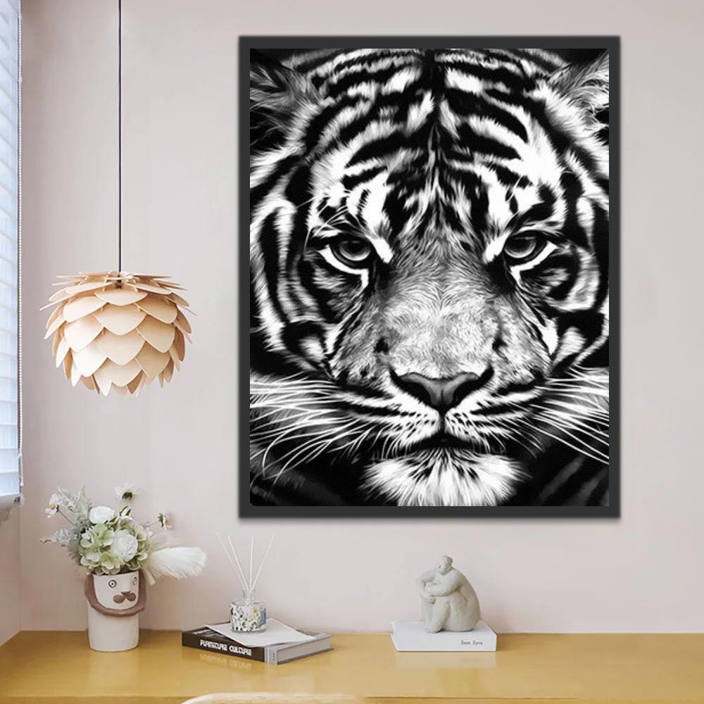 Cabeza de Tigre en Blanco y Negro Pintar por Números