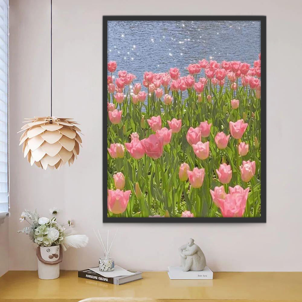 Campo Pequeño de Tulipán Rosado al Lado de Agua Pintar por Números
