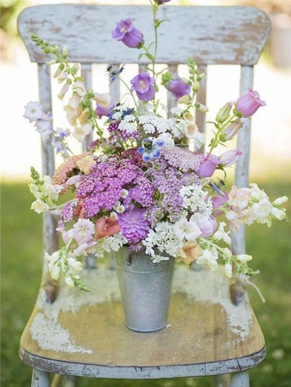 Cubo de Ramo de Flores sobre Silla de Madera Pintar por Números