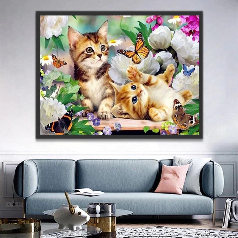 Dos Gatos Jugando con Mariposa en las Flores Pintar por Números