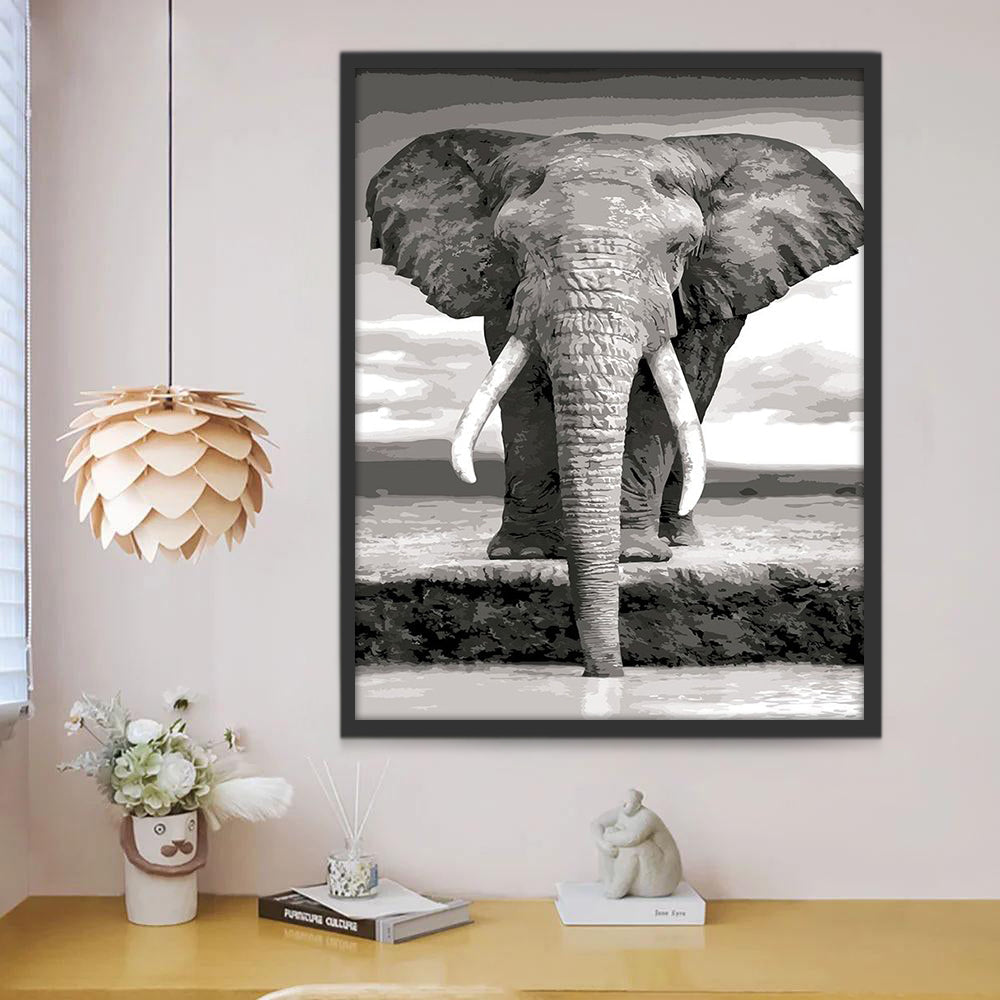 Elefante Real en Blanco y Negro Pintar por Números