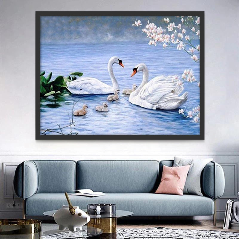 Familia de Cisnes en Agua Pintar por Números
