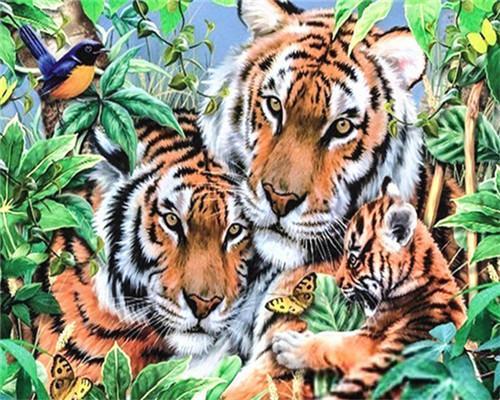 Familia de Tigres Rodeada de Hojas Verdes Pintar por Números