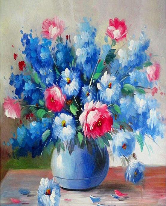 Flores Rojas y Azules en Florero sobre Mesa Pintar por Números