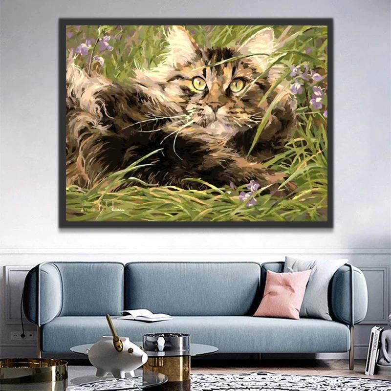 Gato Acostado en el Césped Pintar por Números
