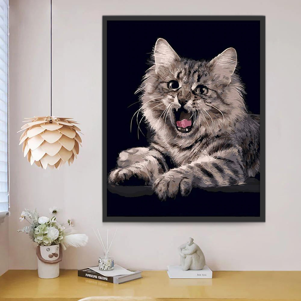 Gato con Rayas Blancas y Negras en el Fondo Negro Pintar por Números