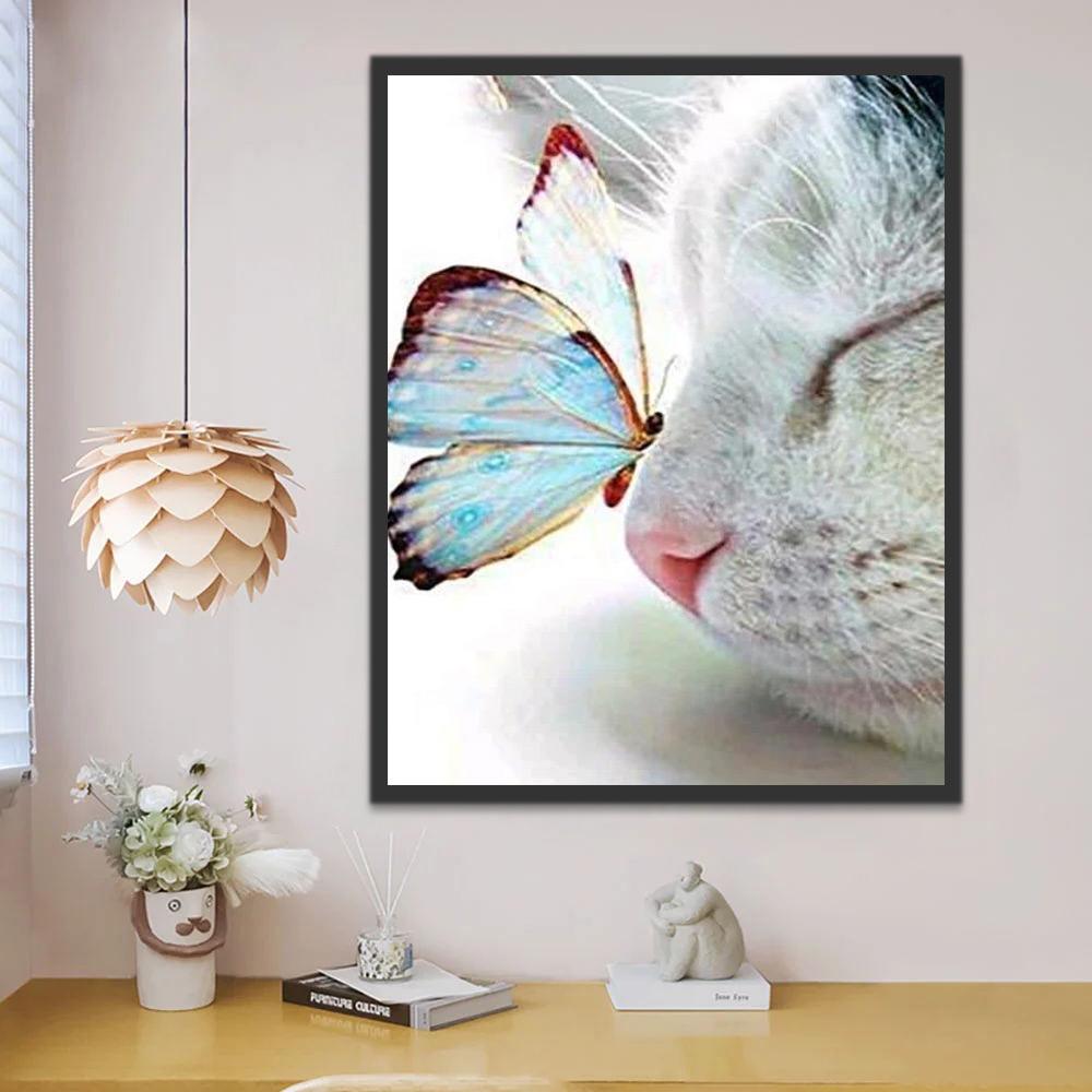 Gato con una Mariposa en Su Nariz Pintar por Números