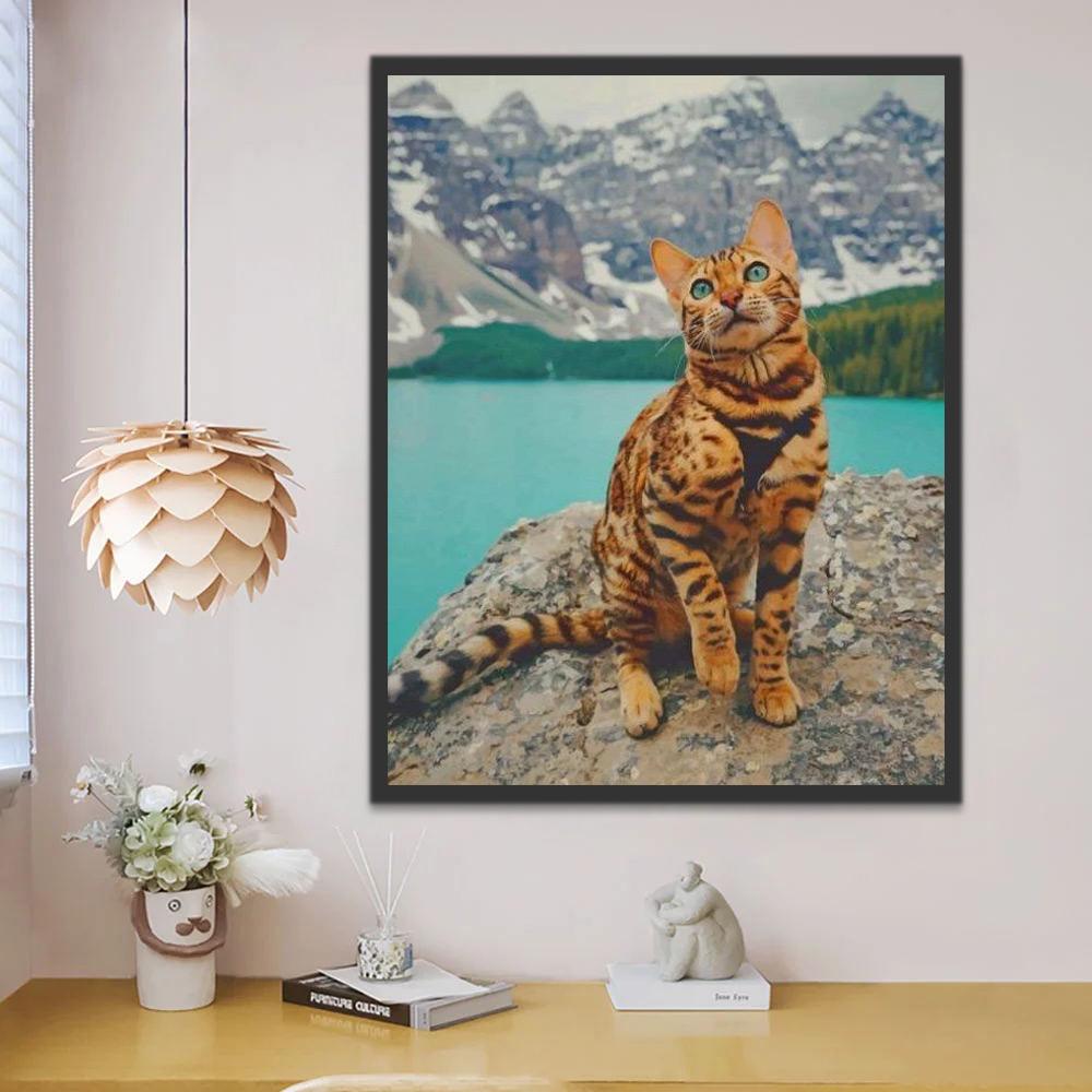 Gato en la Cima de Montaña Pintar por Números