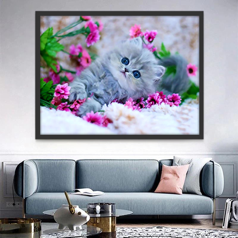 Gato Pequeño Rodeado de las Flores Pintar por Números