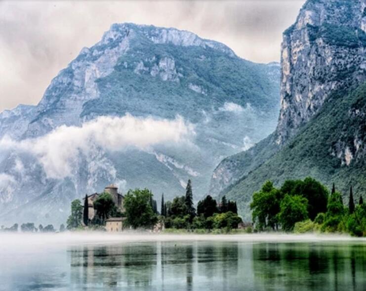 Montaña y Lago en Niebla Pintar por Números