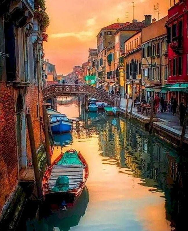 Paisaje de Ciudad con Canal al Atardecer Pintar por Números