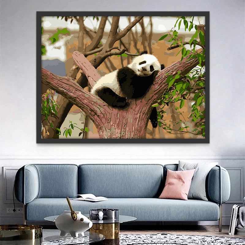 Panda Acostado sobre Tronco de Árbol Pintar por Números