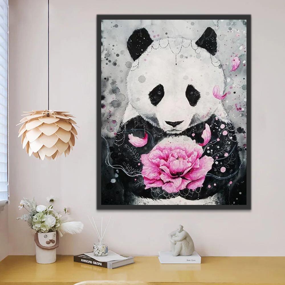 Panda con Flor de Peonía Rosada en las Manos Pintar por Números