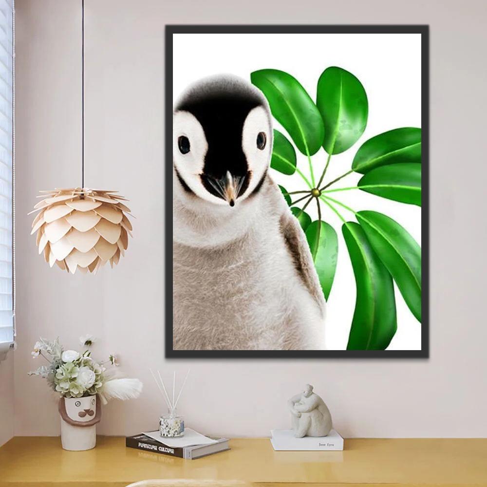 Pingüino Lindo delante de una Hoja Verde Pintar por Números