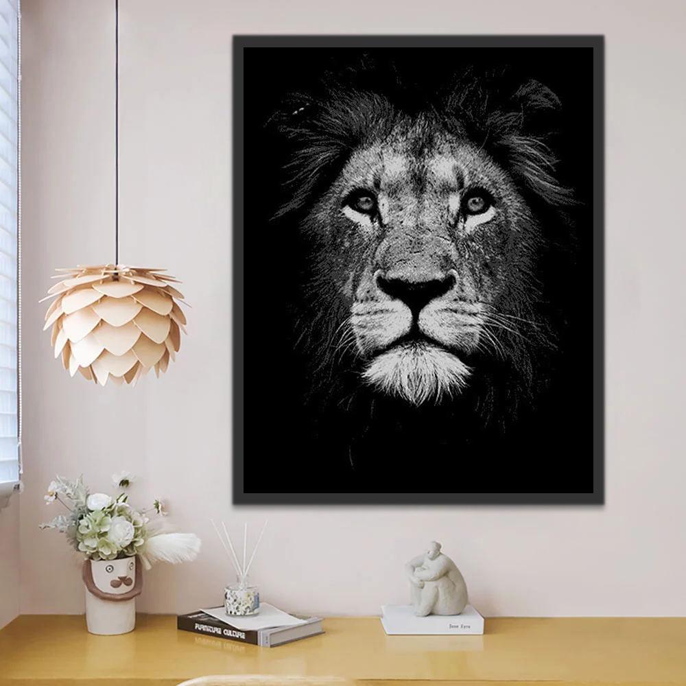 Rostro de León en Blanco y Negro Pintar por Números