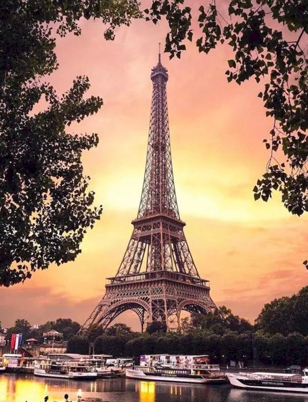 Torre Eiffel y Siluetas de Árboles Pintar por Números