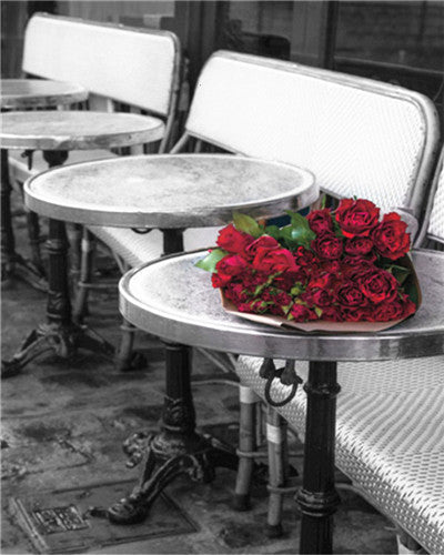 Un Ramo de Rosas Rojas sobre Mesa Gris en la Calle Pintar por Números