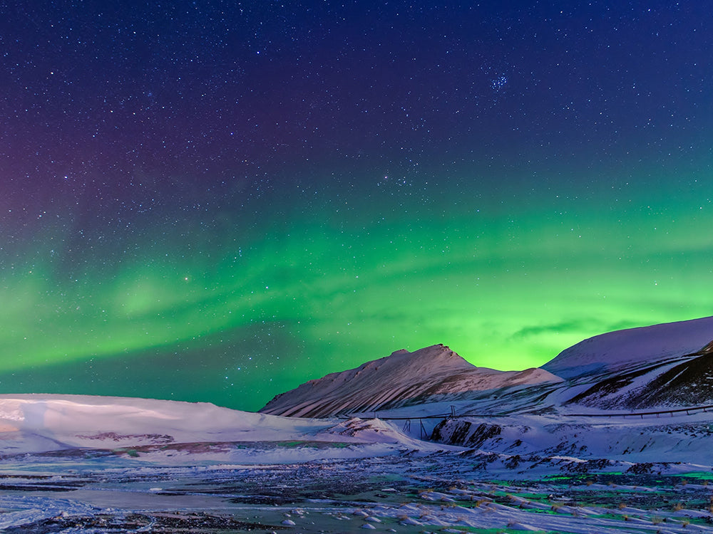 Una Aurora Verde sobre Montañas Pintar por Números