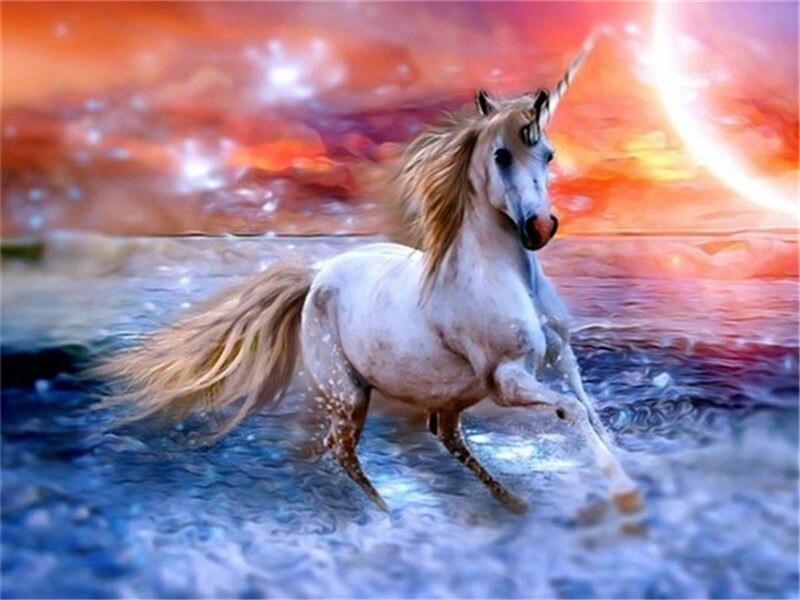 Unicornio Blanco Corriendo en Mar Pintar por Números