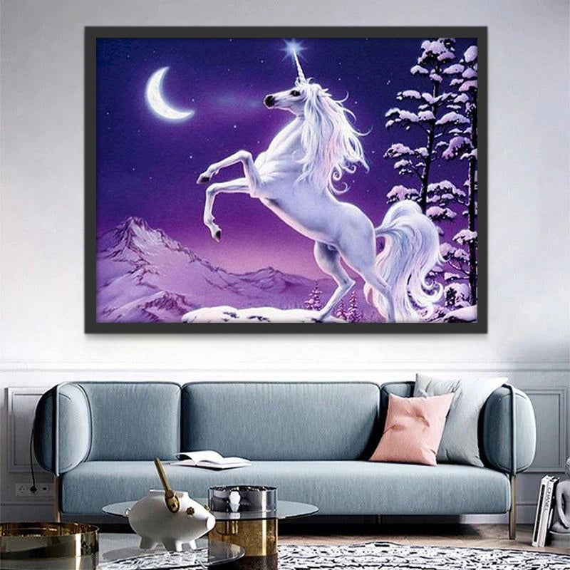 Unicornio Blanco sobre Roca a Luz de la Luna Pintar por Números