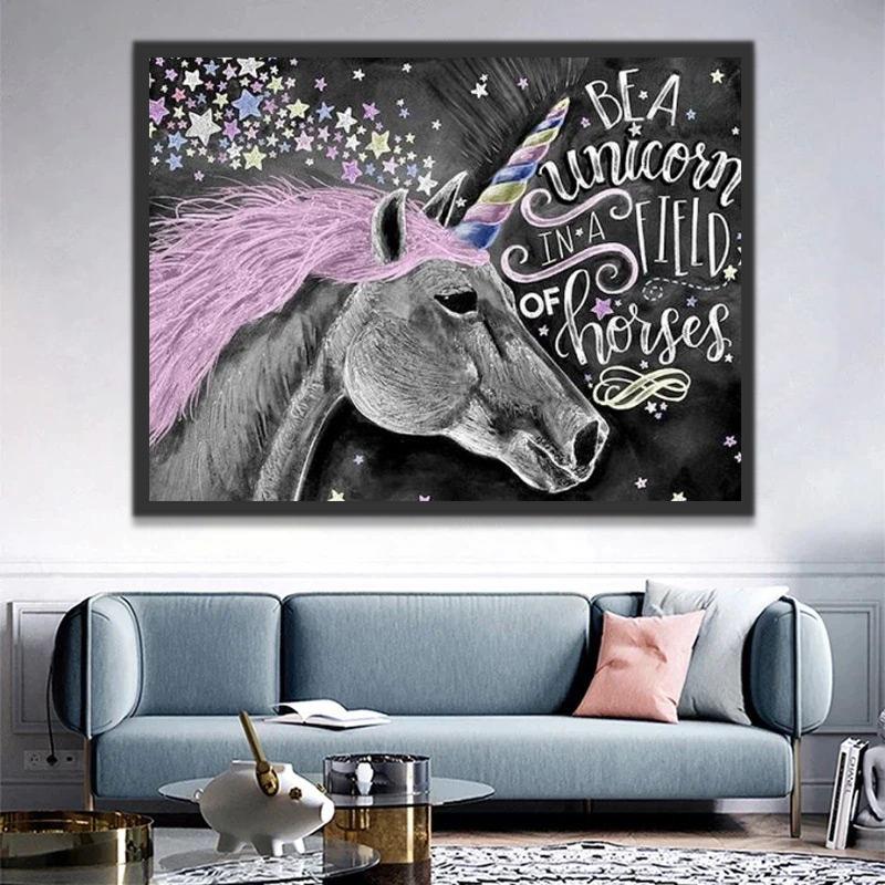 Unicornio Gris con Melena Morada y Cuerno Colorido Pintar por Números
